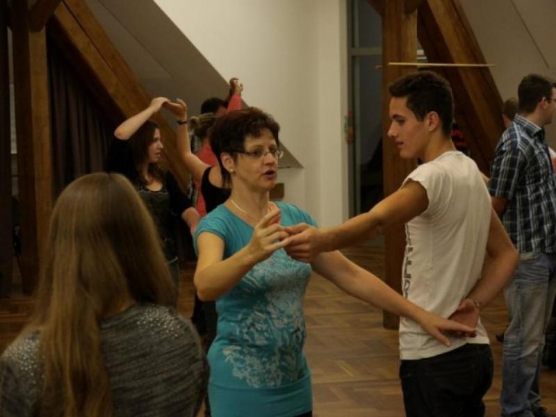 Schüler- und Jugendtanzkurs