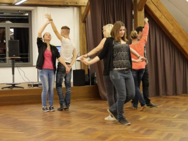 Schüler- und Jugendtanzkurs